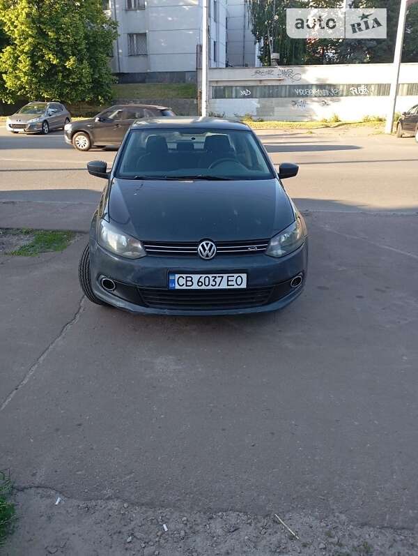 Седан Volkswagen Polo 2013 в Чернигове