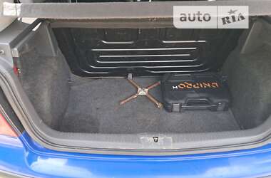 Хэтчбек Volkswagen Polo 2003 в Киеве