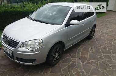 Хетчбек Volkswagen Polo 2007 в Ужгороді