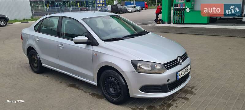 Седан Volkswagen Polo 2013 в Киеве
