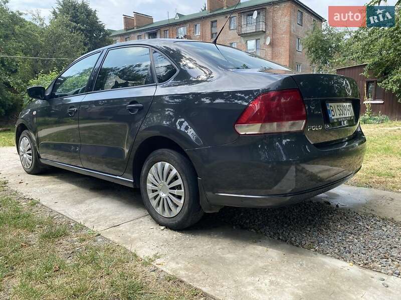 Седан Volkswagen Polo 2011 в Кобеляках