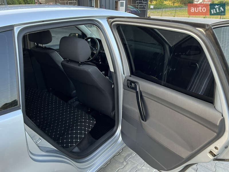 Хетчбек Volkswagen Polo 2005 в Виноградові