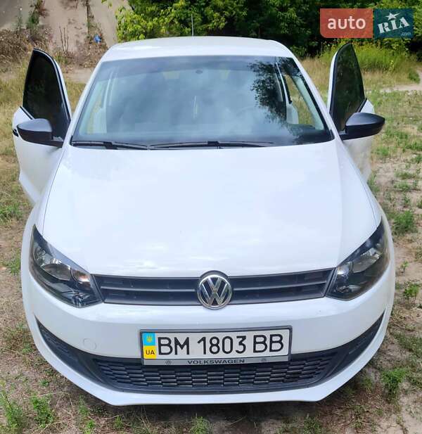 Хэтчбек Volkswagen Polo 2014 в Сумах