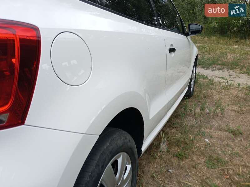 Хэтчбек Volkswagen Polo 2014 в Сумах