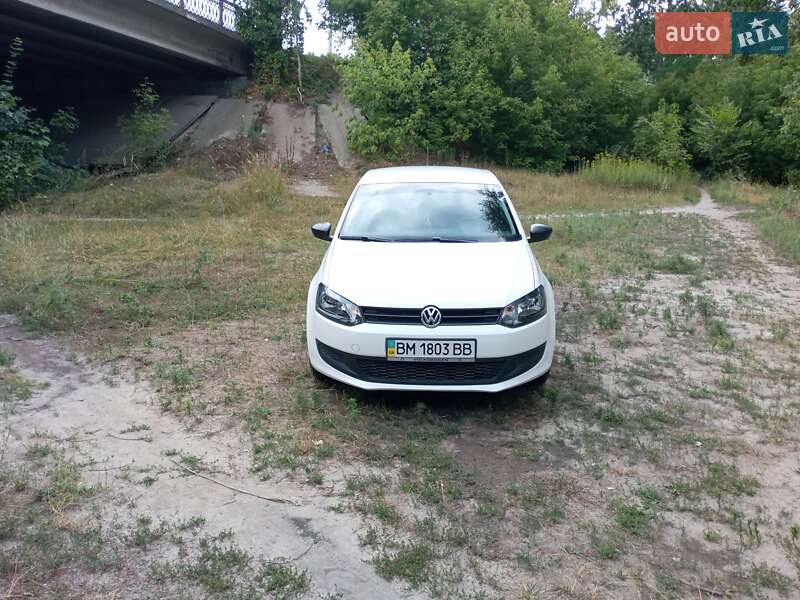 Хэтчбек Volkswagen Polo 2014 в Сумах