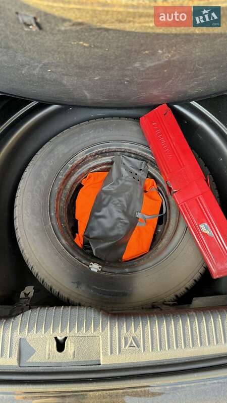 Хетчбек Volkswagen Polo 2002 в Хусті