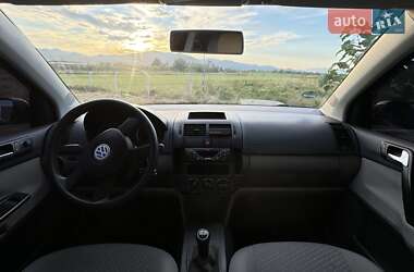 Хэтчбек Volkswagen Polo 2002 в Хусте