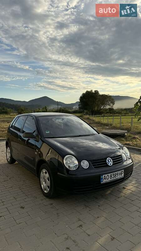 Хетчбек Volkswagen Polo 2002 в Хусті