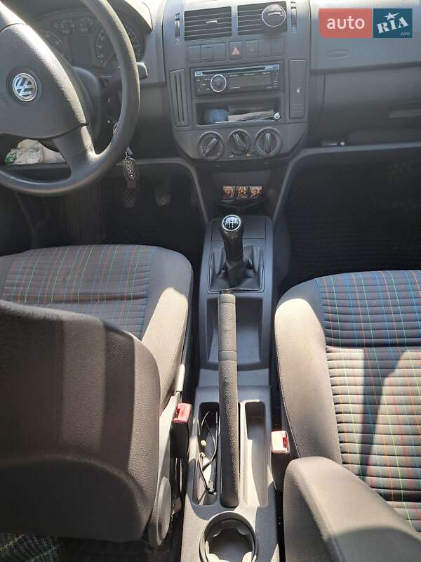 Хэтчбек Volkswagen Polo 2008 в Харькове