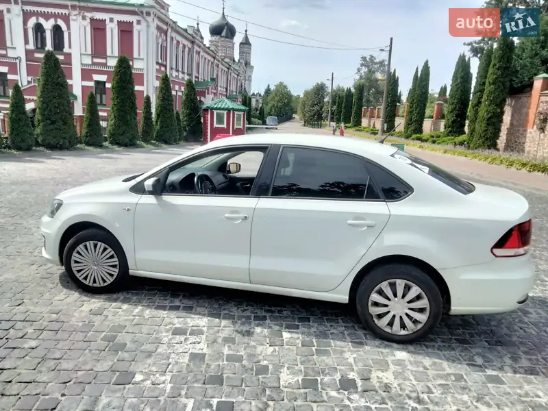 Volkswagen Polo 2016 VIN XW8ZZZ61ZHG008602 фото оголошення 5 з 44
