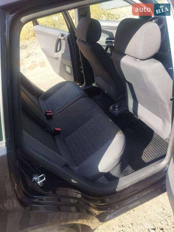 Хэтчбек Volkswagen Polo 2007 в Первомайске