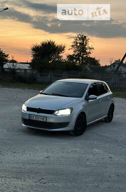 Хэтчбек Volkswagen Polo 2010 в Волочиске