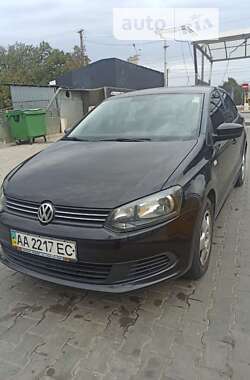 Седан Volkswagen Polo 2011 в Чернівцях