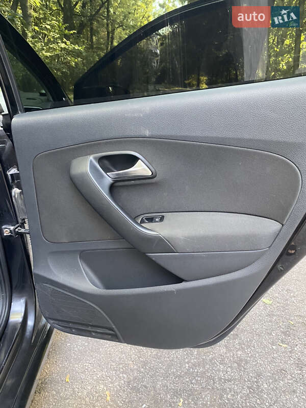 Хэтчбек Volkswagen Polo 2010 в Яготине фото 6 Хэтчбек Volkswagen Polo 2010 в Яготине