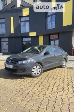 Седан Volkswagen Polo 2012 в Ивано-Франковске