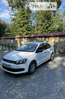 Седан Volkswagen Polo 2011 в Чернівцях