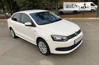 Седан Volkswagen Polo 2012 в Киеве