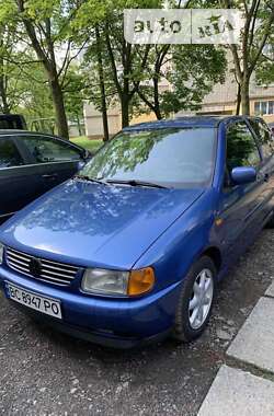 Хэтчбек Volkswagen Polo 1998 в Новояворовске