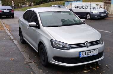 Седан Volkswagen Polo 2012 в Киеве