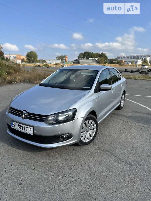 Седан Volkswagen Polo 2012 в Полтаве