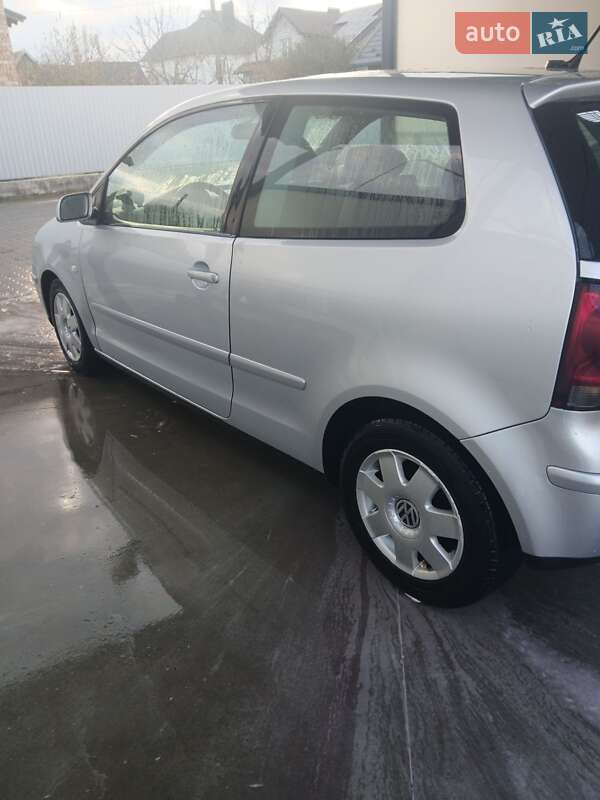 Хэтчбек Volkswagen Polo 2002 в Ивано-Франковске