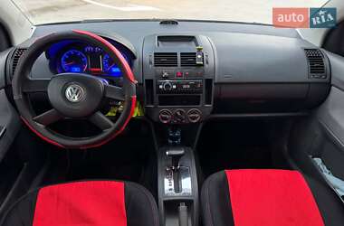 Хэтчбек Volkswagen Polo 2004 в 
