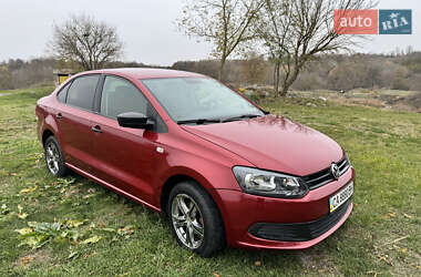 Седан Volkswagen Polo 2011 в Умани