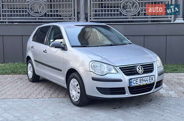 Хетчбек Volkswagen Polo 2005 в Чернівцях