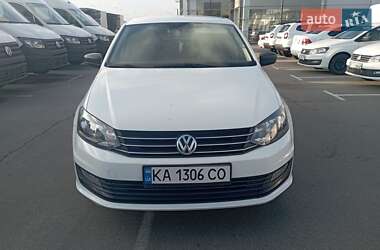 Седан Volkswagen Polo 2016 в Києві