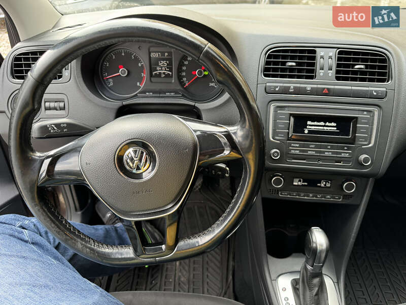 Седан Volkswagen Polo 2017 в Киеве