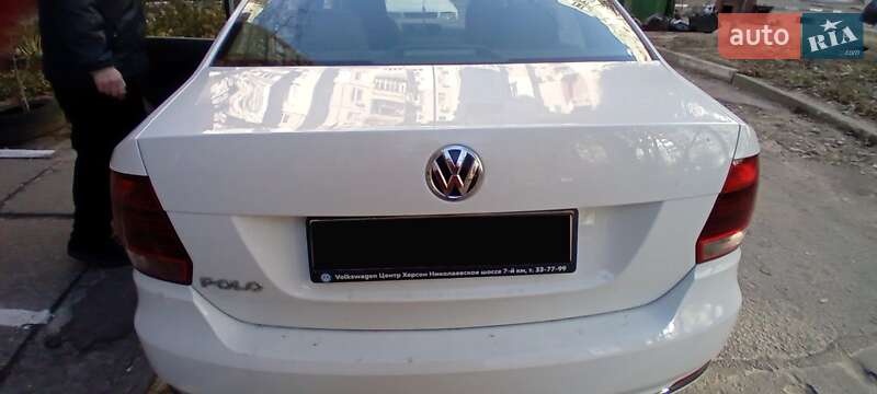 Седан Volkswagen Polo 2016 в Херсоне