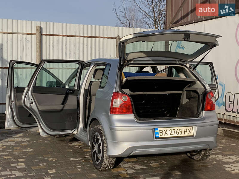 Хетчбек Volkswagen Polo 2003 в Ізяславі