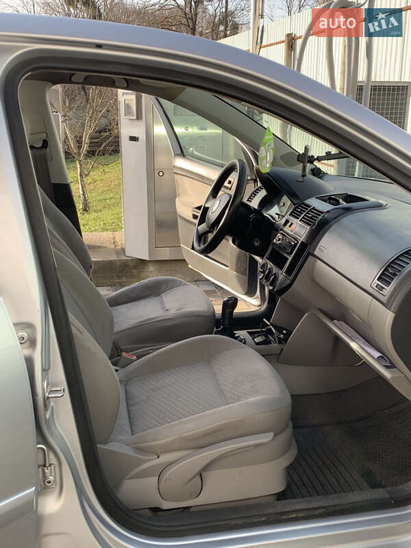 Хетчбек Volkswagen Polo 2003 в Ізяславі