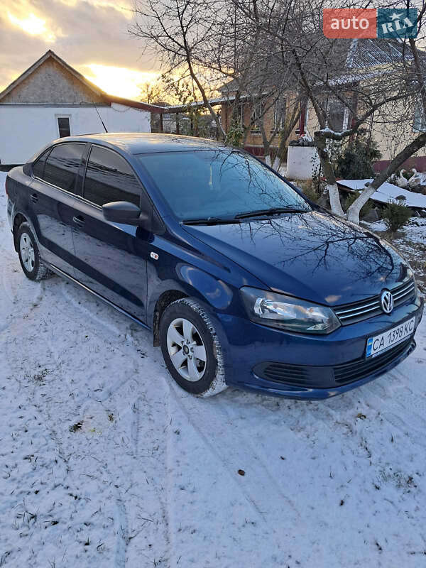 Седан Volkswagen Polo 2013 в Черкасах