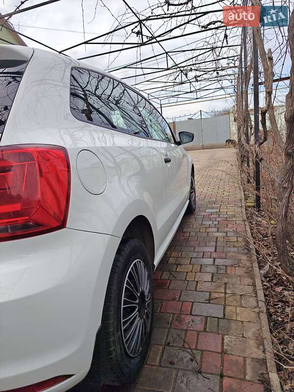 Хетчбек Volkswagen Polo 2016 в Гайвороні