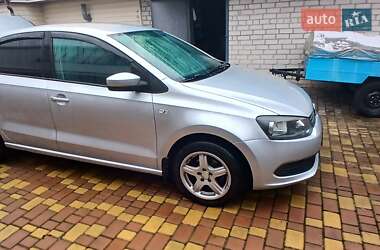 Седан Volkswagen Polo 2011 в 
