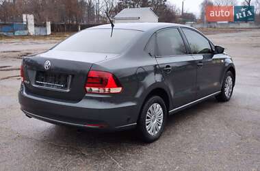 Седан Volkswagen Polo 2017 в Жовтих Водах