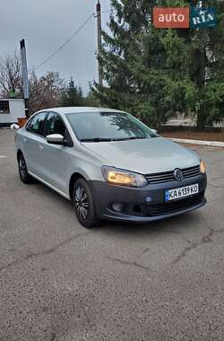 Седан Volkswagen Polo 2013 в Харкові