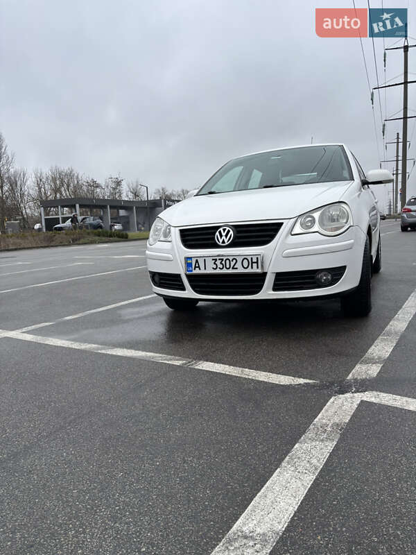 Хэтчбек Volkswagen Polo 2006 в Ирпене