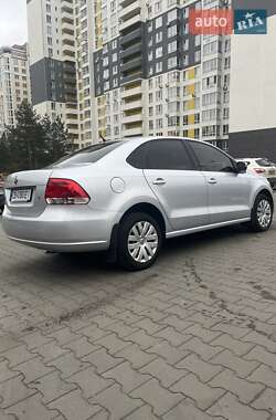 Седан Volkswagen Polo 2012 в Ирпене