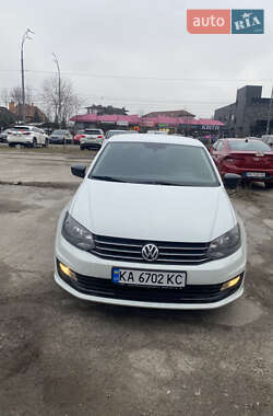 Седан Volkswagen Polo 2017 в Киеве