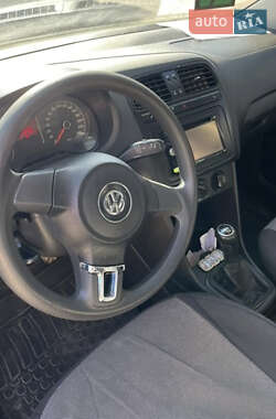 Седан Volkswagen Polo 2011 в 