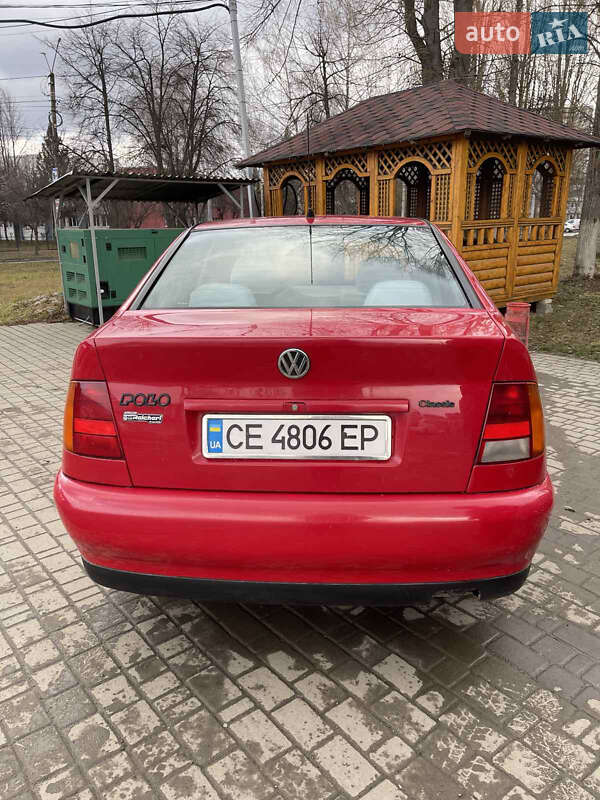 Седан Volkswagen Polo 1997 в Черновцах
