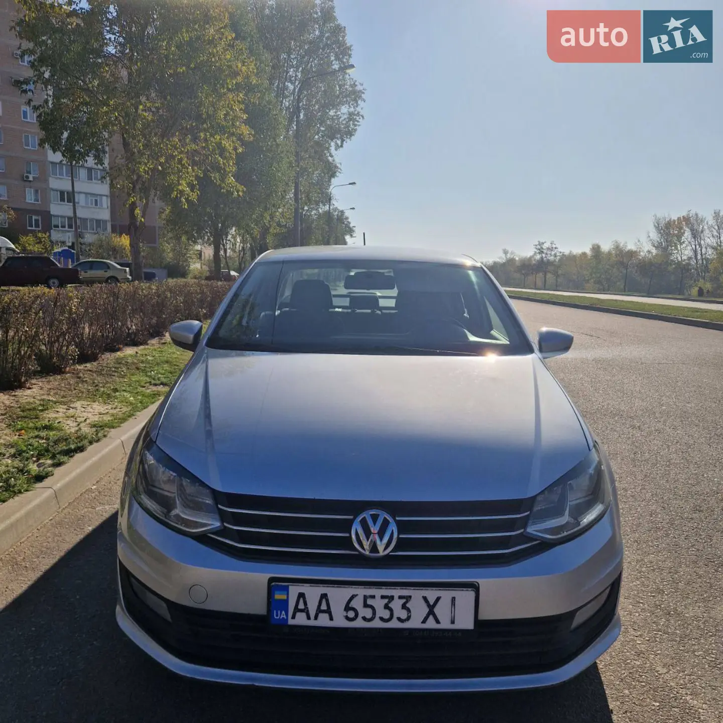 Volkswagen Polo 2018 VIN XW8ZZZ61ZKG017303 фото оголошення 2 з 5