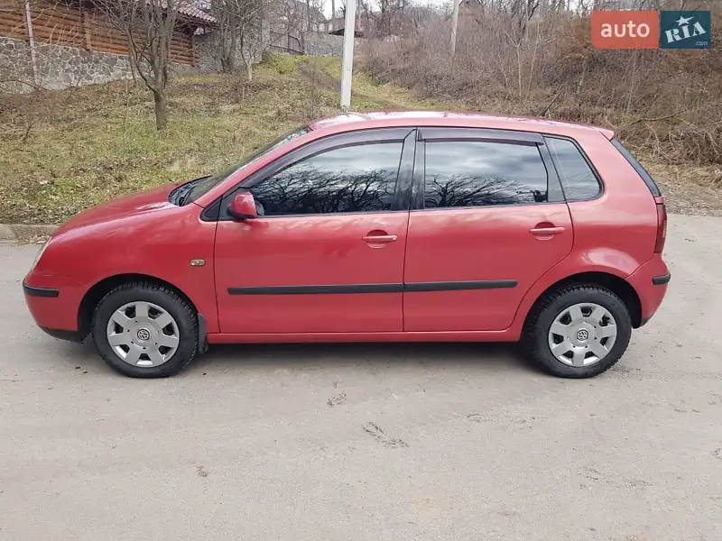 Хетчбек Volkswagen Polo 2003 в 