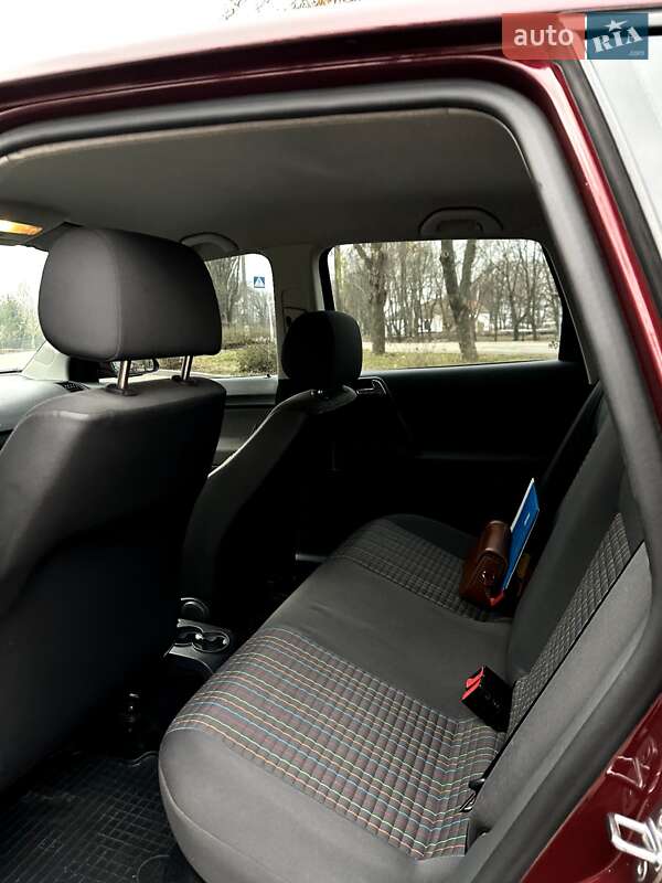 Хэтчбек Volkswagen Polo 2007 в Миргороде