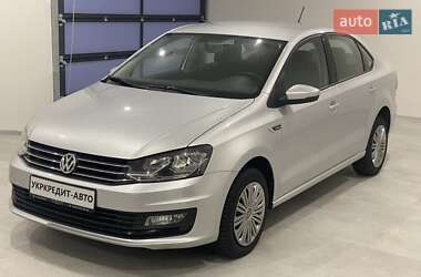 Седан Volkswagen Polo 2018 в Ирпене