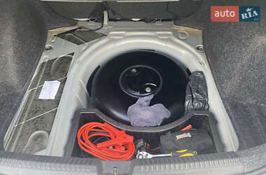 Седан Volkswagen Polo 2011 в 