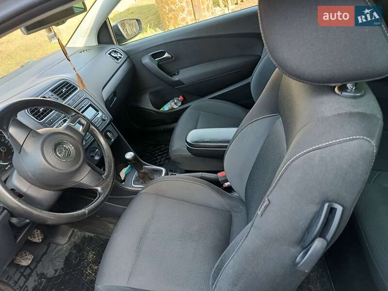 Хэтчбек Volkswagen Polo 2010 в Старом Самборе фото 27 Хэтчбек Volkswagen Polo 2010 в Старом Самборе