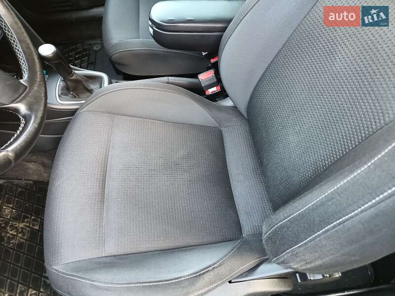 Хэтчбек Volkswagen Polo 2010 в Старом Самборе фото 30 Хэтчбек Volkswagen Polo 2010 в Старом Самборе